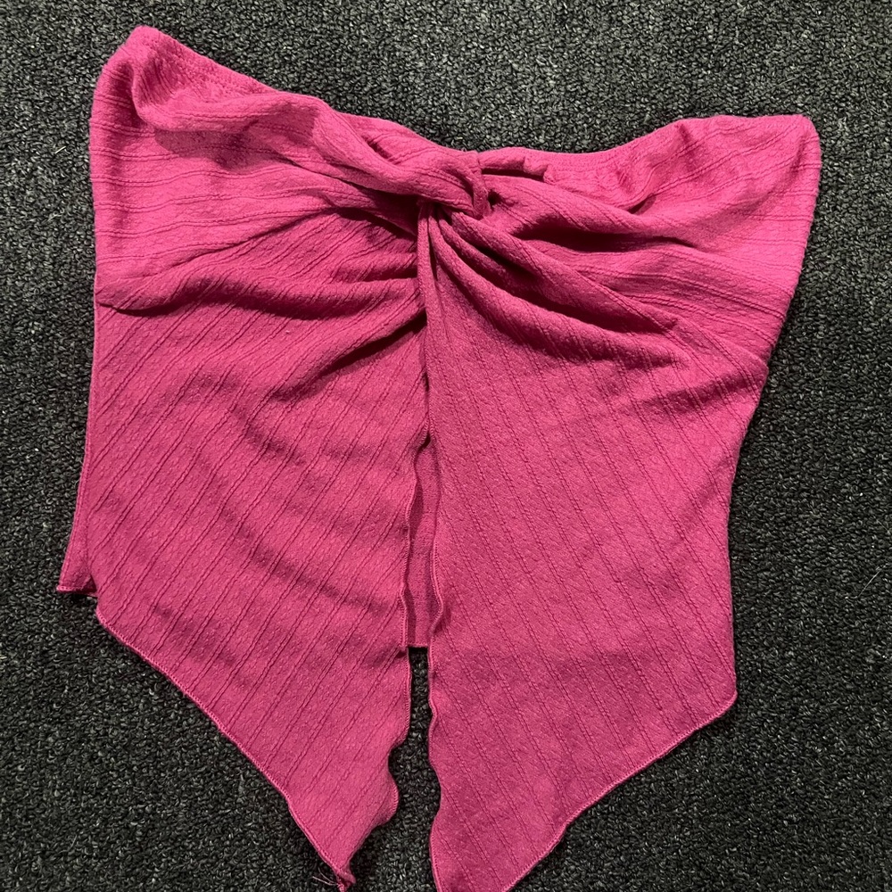 SHEIN Pink Knotted Top